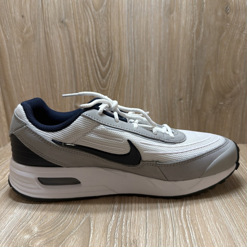 NCAA x Nike Air Max Verse "Auburn" White/College Navy IB3235-100 Men Size 6.5 - Picture 2 of 6